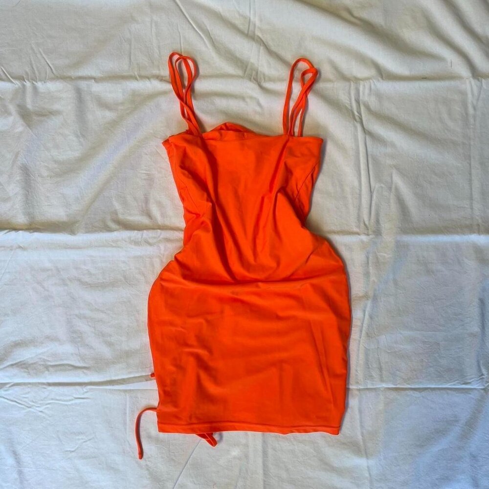 Superdown Zariah Drawstring Dress - image 4